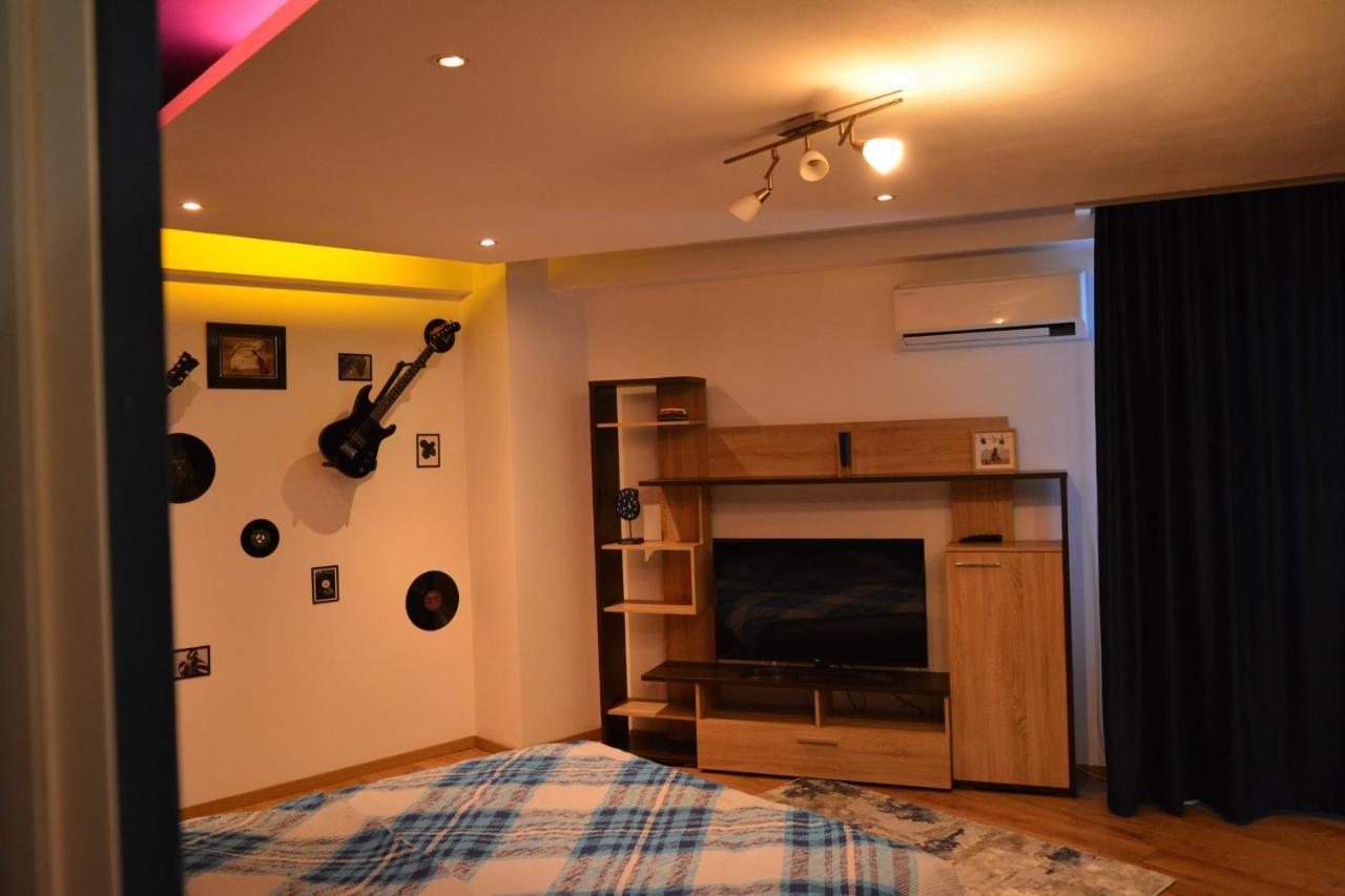 M@D Music Apartment Τιμισοάρα Εξωτερικό φωτογραφία